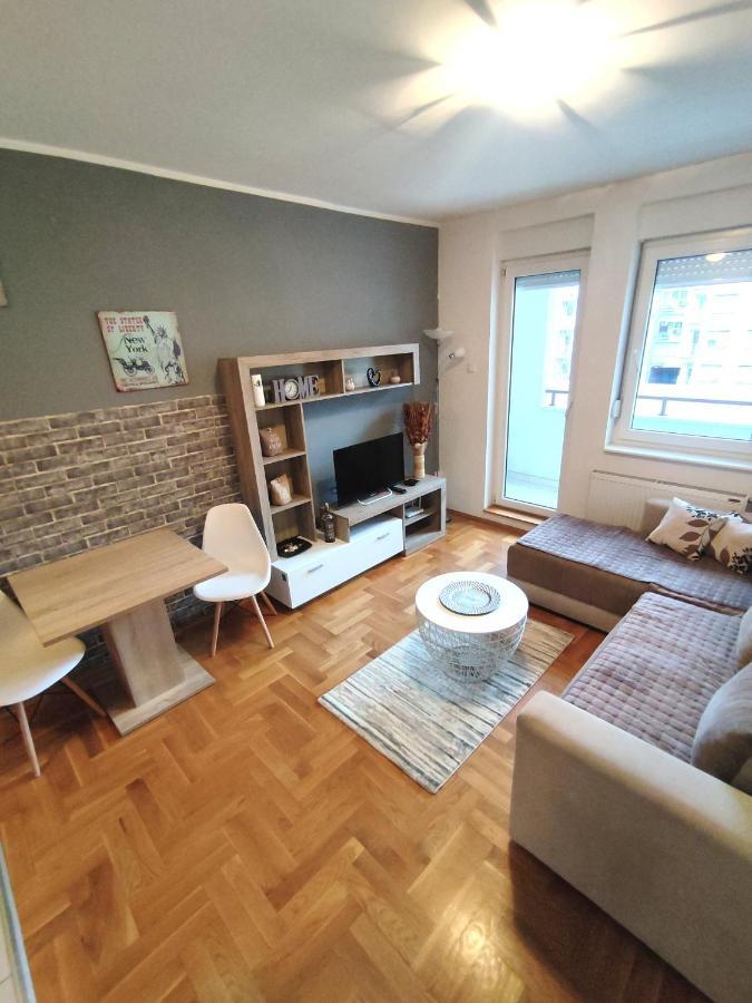 Nota Home Novi Sad Buitenkant foto